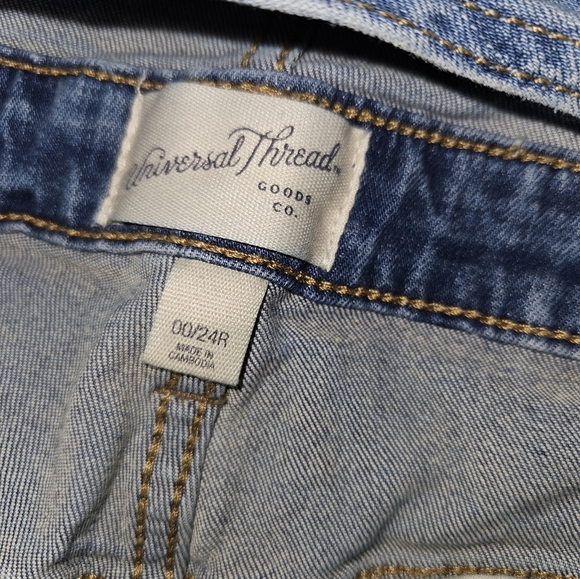Universal thread denim overalls like new - Picture 3 of 5